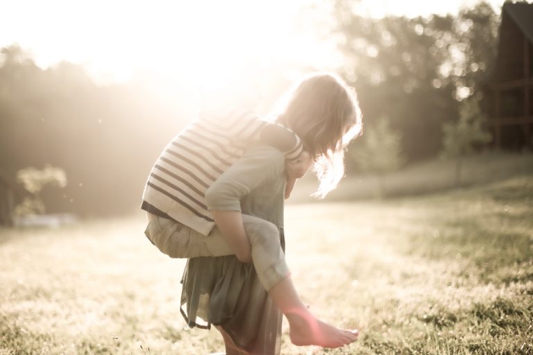 jenn evelyn ann UYDoE AyJQs unsplash 3